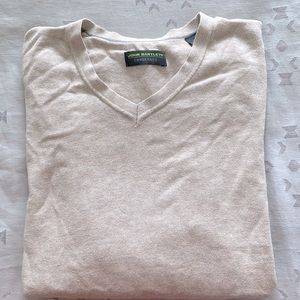 Men’s V-Neck Sweater